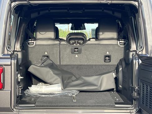 New 2026 Jeep Wrangler Unlimited Rubicon image 25