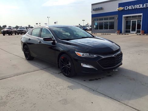 Used 2023 Chevrolet Malibu LT w/ Redline Edition FWD image 7