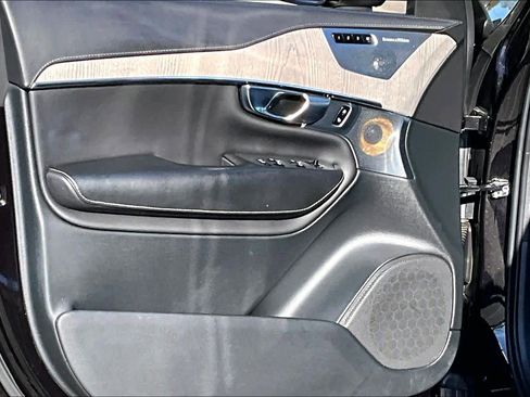 Used 2020 Volvo XC90 T6 Inscription w/ Protection Package Premier image 21