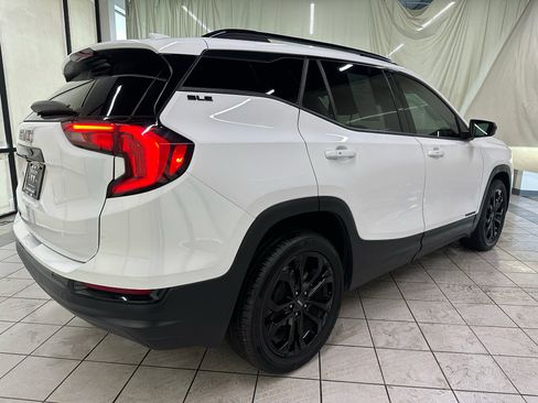 Used 2020 GMC Terrain SLE w/ Elevation Edition FWD image 3