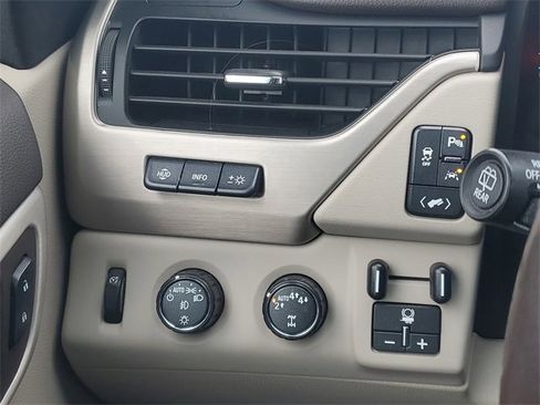 Certified 2019 GMC Yukon Denali w/ Open Road Package image 20