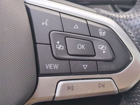 Used 2021 Volkswagen Atlas SEL R-Line image 27