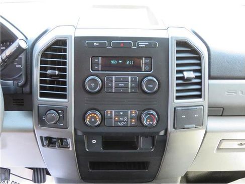 Used 2017 Ford F250 XL w/ Snow Plow Prep Package image 8