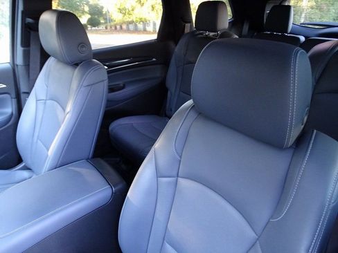 Used 2022 Buick Enclave Essence w/ Experience Buick Package image 21