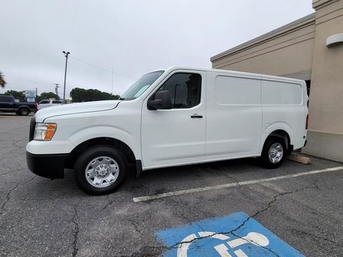 Used 2020 Nissan NV 2500 SV w/ Navigation Package RWD image 6