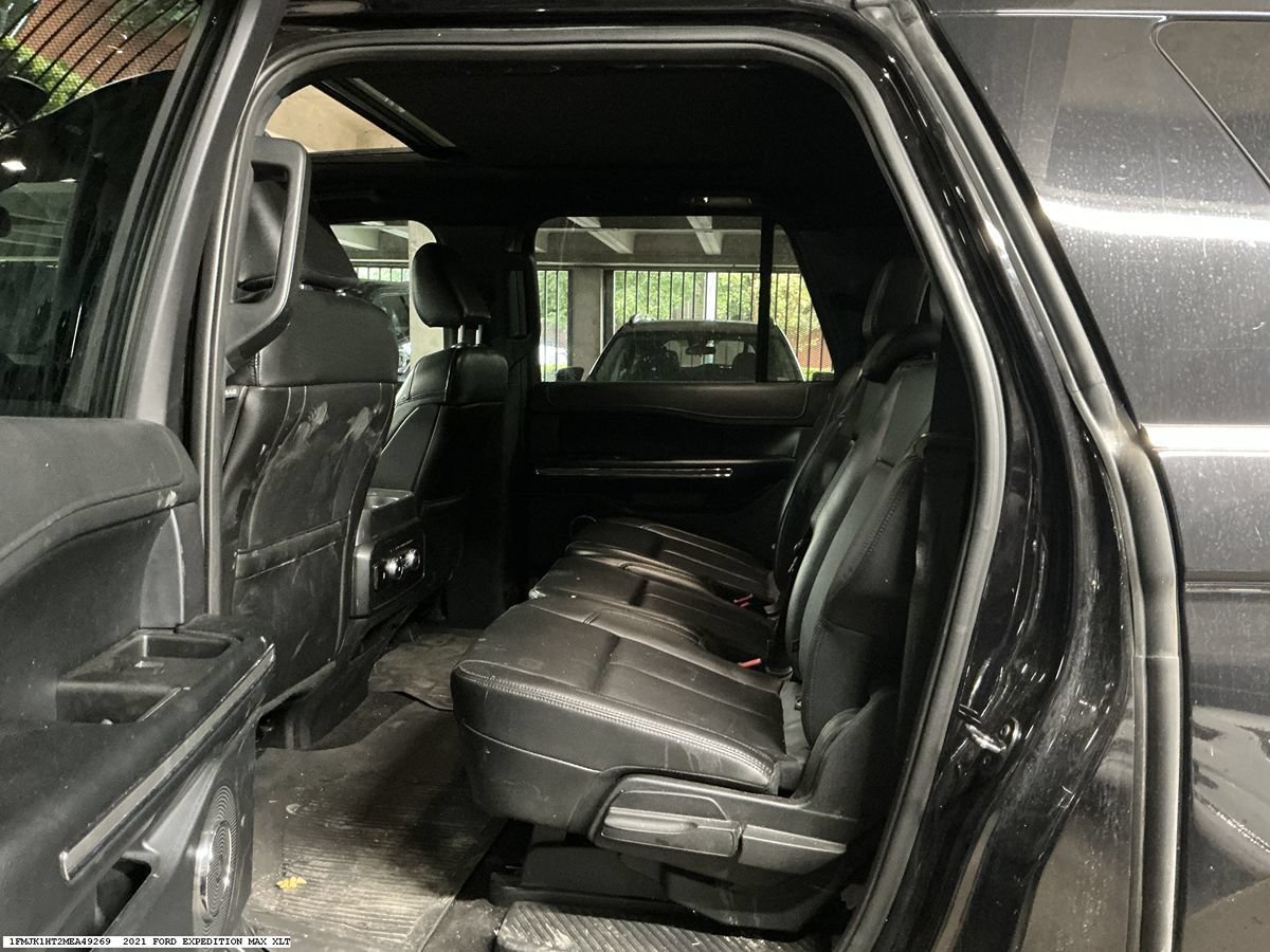 Used 2021 Ford Expedition Max XLT RWD image 9
