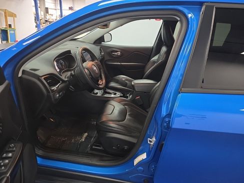 Used 2022 Jeep Cherokee Trailhawk w/ Sun, Sound & Nav Group image 14