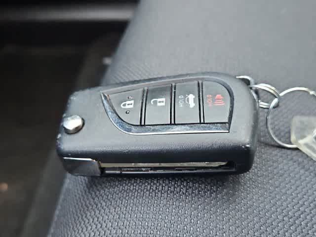 Used 2024 Toyota Corolla LE FWD image 28