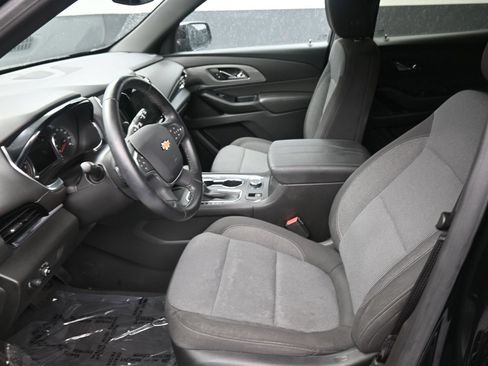 Used 2023 Chevrolet Traverse LT FWD image 13