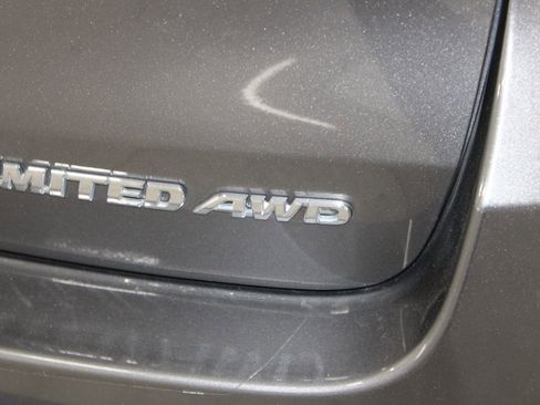 Used 2015 Toyota Highlander Limited AWD/4WD image 12