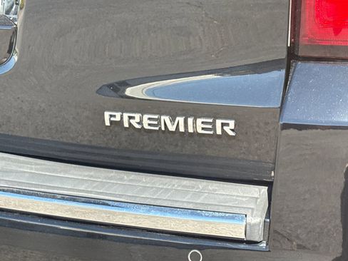 Used 2020 Chevrolet Suburban Premier w/ Premier Plus Edition AWD/4WD image 30