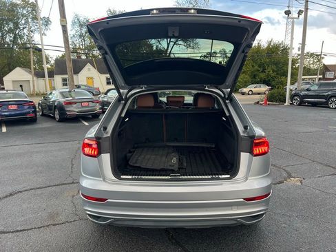 Used 2022 Audi Q8 Premium Plus w/ Premium Plus Package image 25