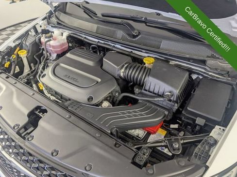 Used 2025 Chrysler Pacifica Select FWD image 35
