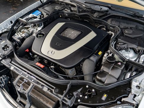 Used 2008 Mercedes-Benz E 350 4MATIC Sedan image 31