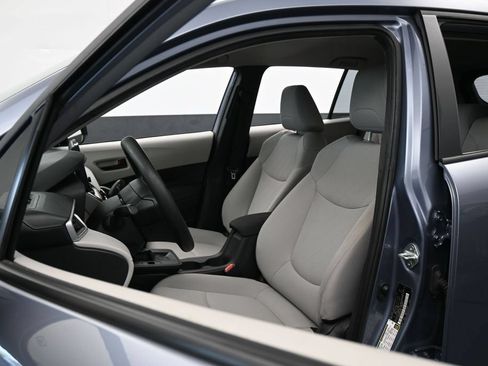 Used 2026 Toyota Corolla Cross L FWD image 10