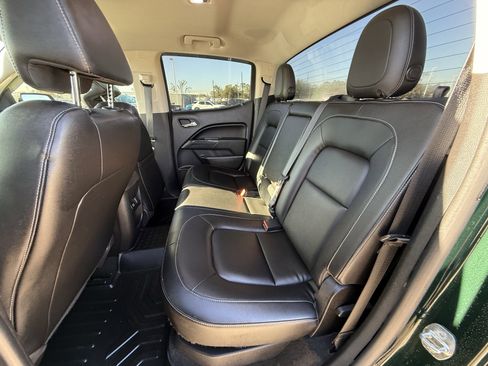 Used 2015 Chevrolet Colorado LT w/ Luxury Package image 28