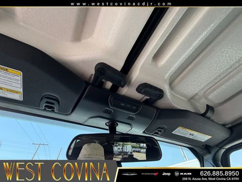 Used 2023 Jeep Wrangler Unlimited AWD/4WD image 28