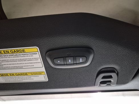Used 2023 Jeep Gladiator Overland AWD/4WD image 39