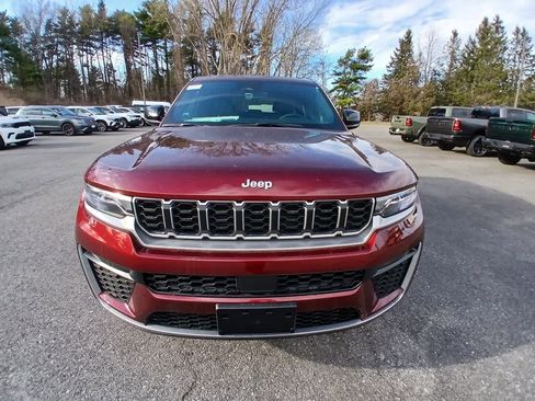 New 2026 Jeep Grand Cherokee Limited AWD/4WD image 2