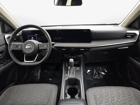 Used 2026 Nissan Kicks SV w/ Cold Weather Package AWD/4WD image 10