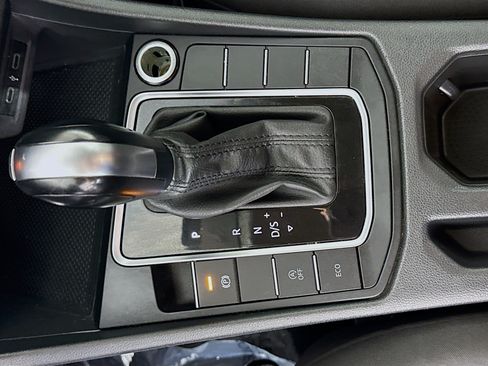Used 2021 Volkswagen Jetta R-Line FWD image 20