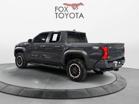 Used 2025 Toyota Tacoma TRD Off-Road AWD/4WD image 4