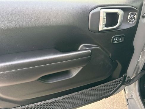 Used 2021 Jeep Wrangler Unlimited Sport image 20