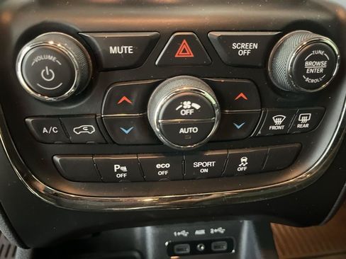 Used 2020 Dodge Durango R/T AWD/4WD image 16