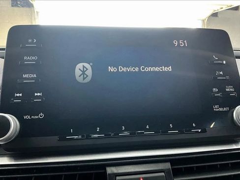 Used 2019 Honda Accord LX image 17