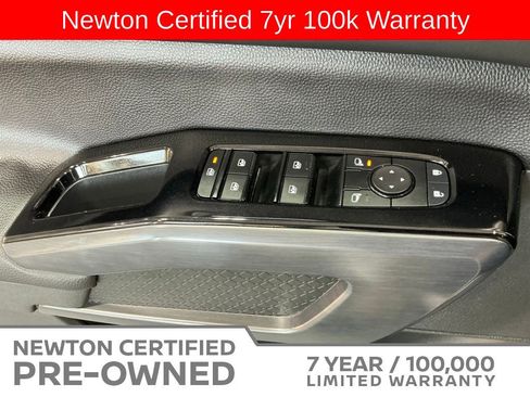 Used 2024 Nissan Pathfinder SL AWD/4WD image 45