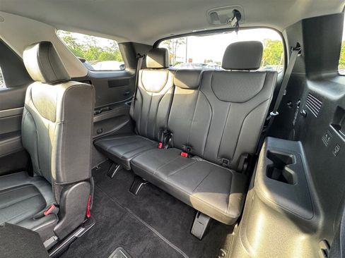 Used 2022 Hyundai Palisade SEL w/ 8P Bench Seat Package FWD image 22