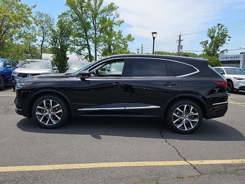 Certified 2024 Acura MDX SH-AWD w/ Technology Package image 4