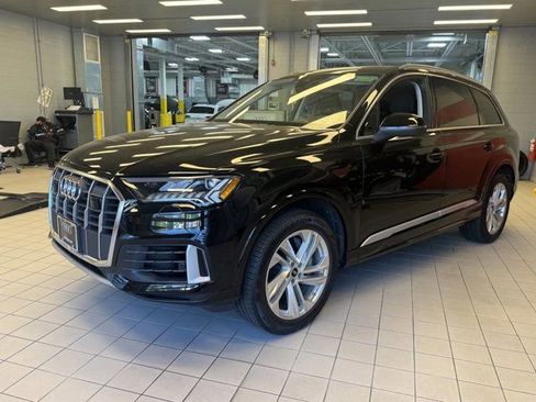 Used 2023 Audi Q7 3.0T Premium Plus w/ Premium Plus Package AWD/4WD image 8