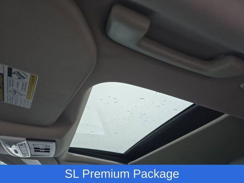 Used 2023 Nissan Rogue SL w/ SL Premium Package image 6