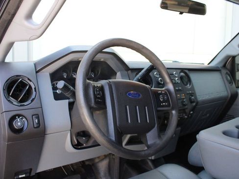 Used 2015 Ford F350 XL AWD/4WD image 2