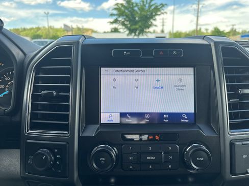Used 2020 Ford F150 XLT w/ Equipment Group 302A Luxury AWD/4WD image 56