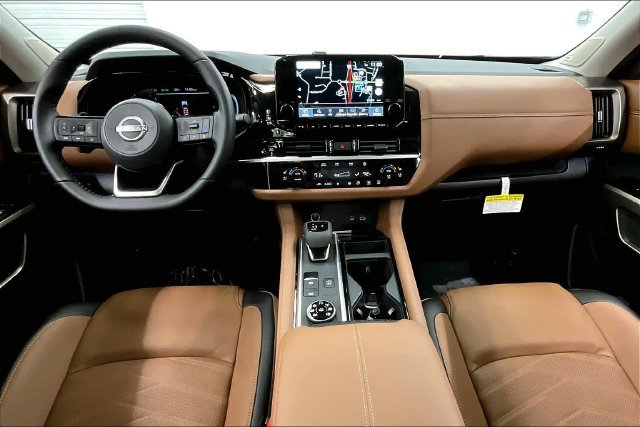 New 2025 Nissan Pathfinder Platinum w/ Lighting Package (N93) AWD/4WD image 6