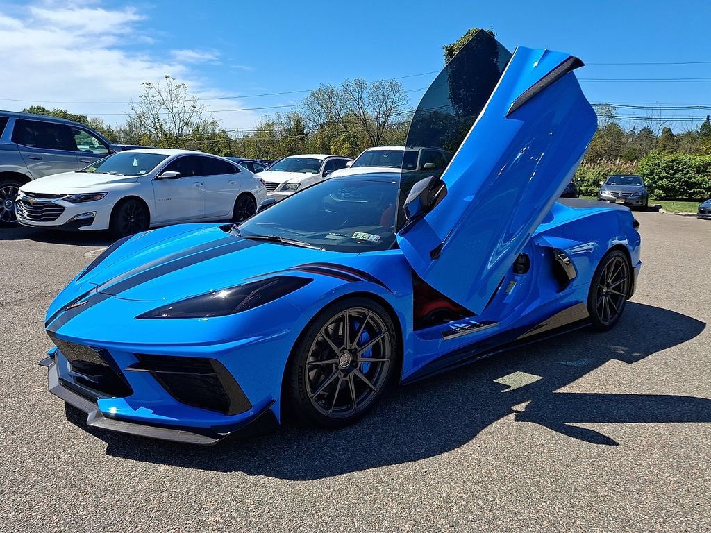 Used 2020 Chevrolet Corvette Stingray Preferred Cpe w/ 2LT Preferred Equipment Group RWD image 9