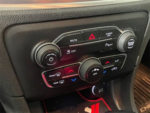 Used 2020 Dodge Charger SXT w/ Leather Interior Group image 8