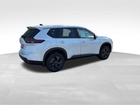 New 2026 Nissan Rogue SV w/ Cold Weather Package FWD image 4
