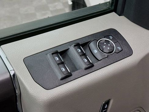 Used 2019 Ford F150 XLT w/ Equipment Group 302A Luxury image 21