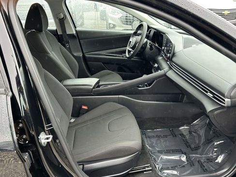 Used 2023 Hyundai Elantra Blue FWD image 21