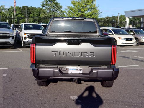 Used 2026 Toyota Tundra Platinum w/ TRD Off-Road Package AWD/4WD image 9