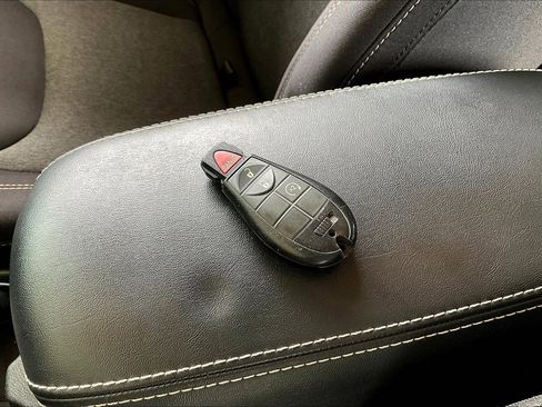 Used 2014 Jeep Cherokee Latitude w/ Cold Weather Group image 33