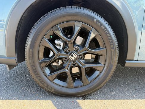 Used 2023 Honda HR-V Sport image 11