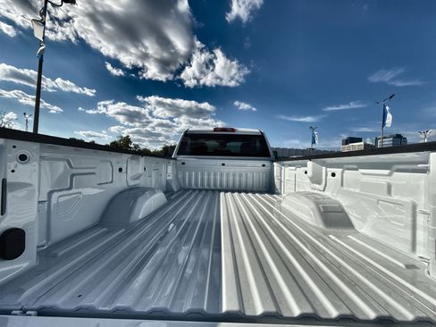 New 2025 GMC Sierra 2500 SLE image 26