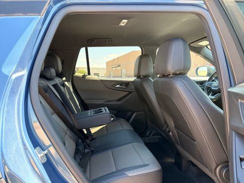 Used 2025 Chevrolet Equinox LT w/ Convenience Package II AWD/4WD image 15