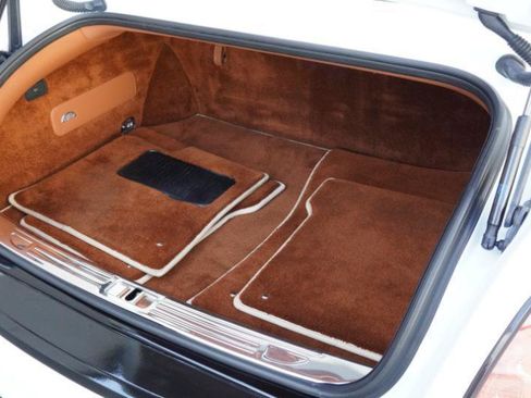 Used 2012 Bentley Mulsanne RWD image 78