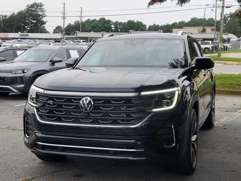 Used 2025 Volkswagen Atlas SEL Premium R-Line AWD/4WD image 36