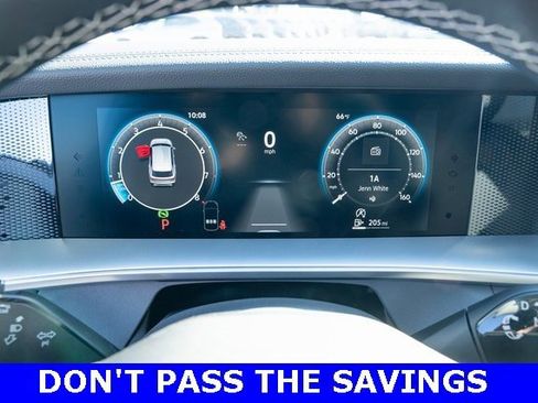 New 2025 Volkswagen Tiguan SE image 18